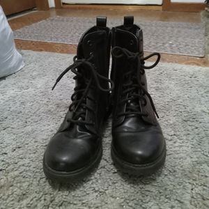 Shoes dresses tank top leggings sweat pants capreas short sleeve and long sleeve